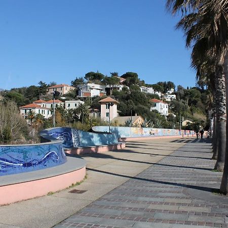 House Betty By Holiday World Albisola Superiore Exterior foto