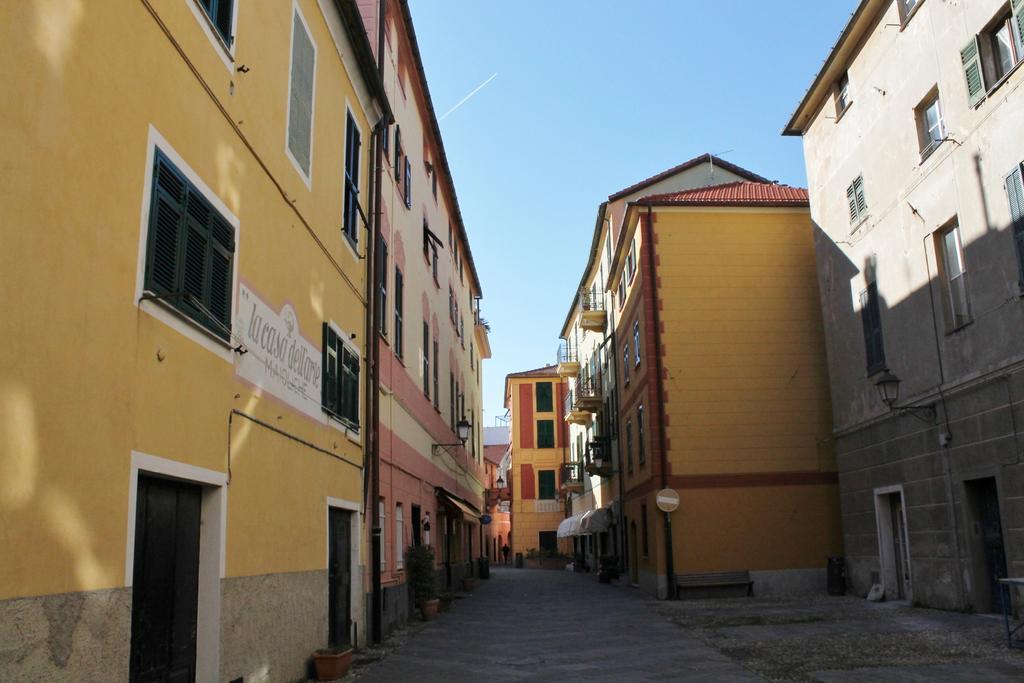 House Betty By Holiday World Albisola Superiore Exterior foto