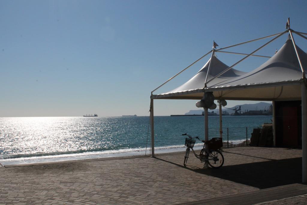 House Betty By Holiday World Albisola Superiore Exterior foto